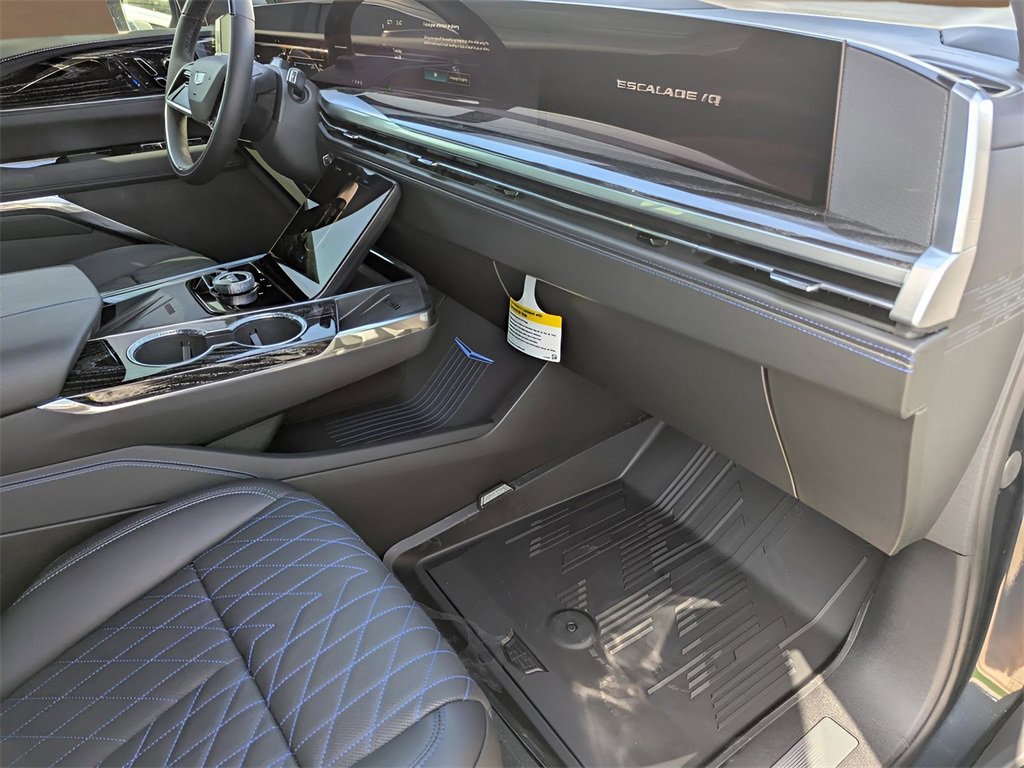 New 2026 Cadillac Escalade IQ Sport 1 w/ LPO, Floor Liner Package image 18