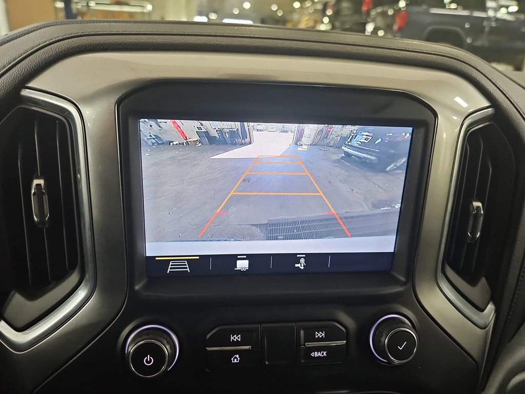Used 2019 Chevrolet Silverado 1500 LTZ w/ LTZ Plus Package AWD/4WD image 29