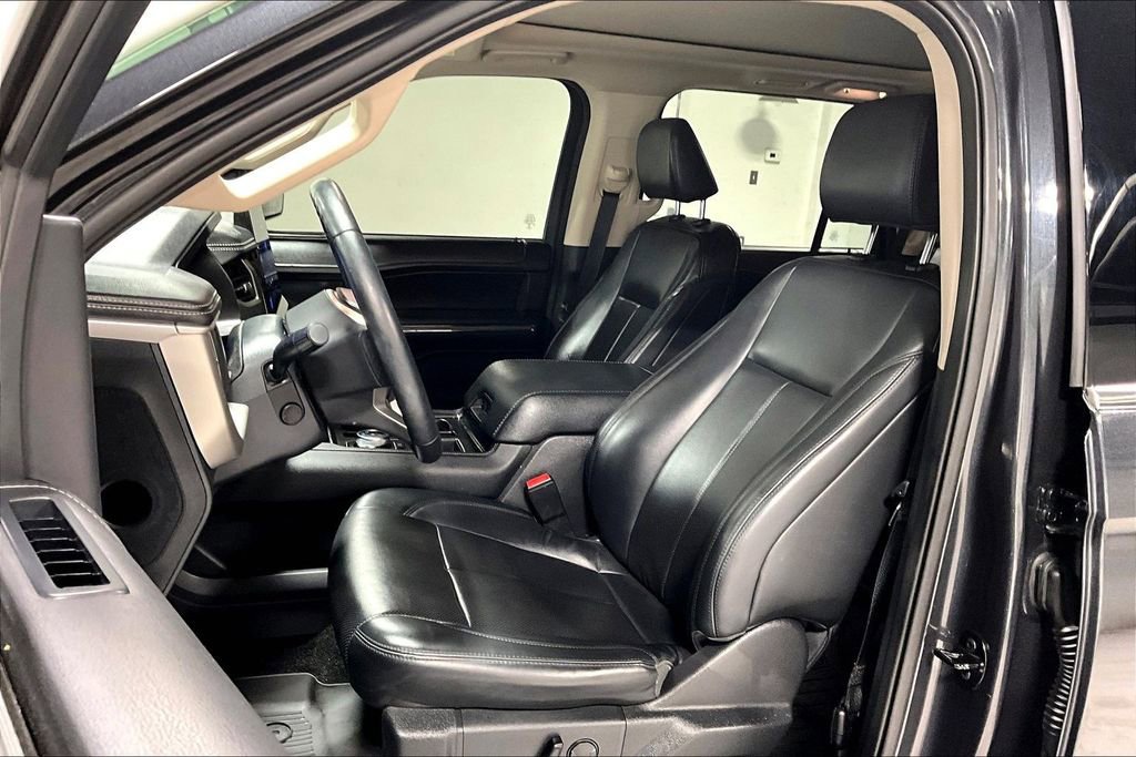 Used 2022 Ford Expedition XLT RWD image 33