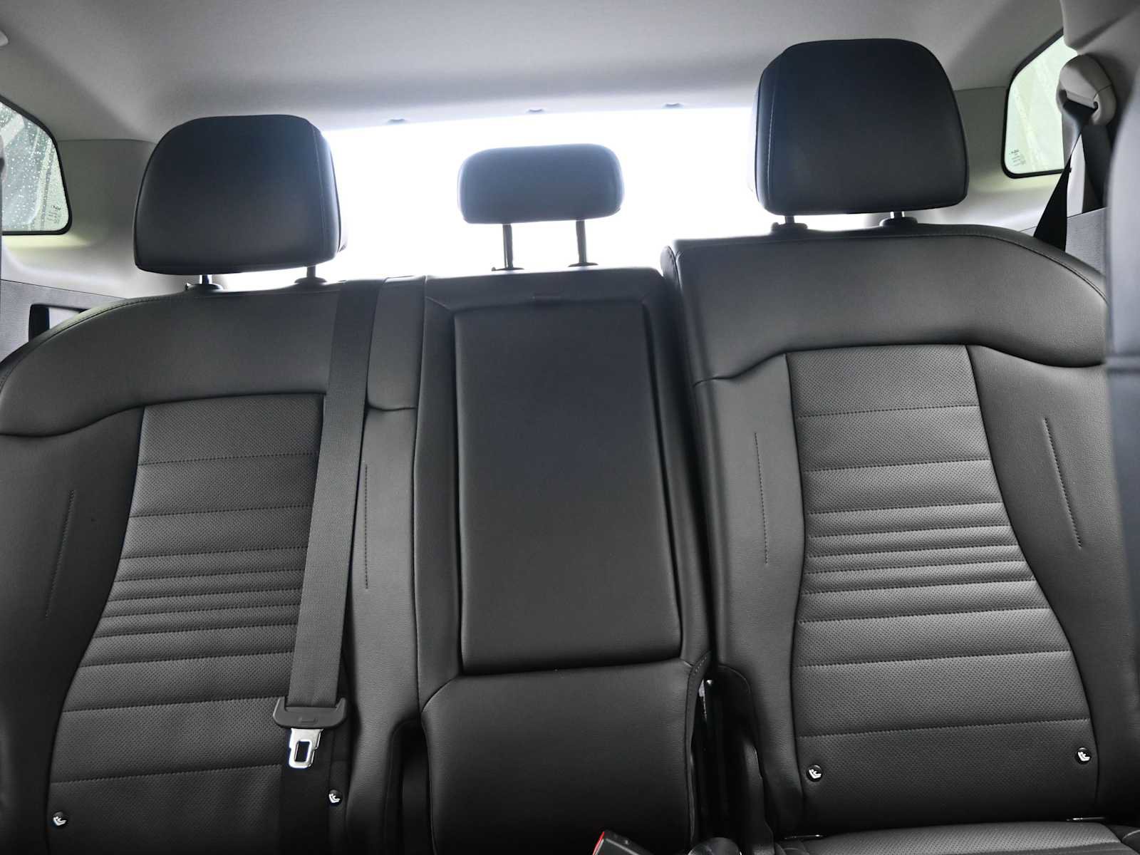 Used 2025 Kia Sportage SX image 23