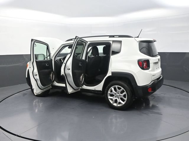 Used 2017 Jeep Renegade Latitude AWD/4WD image 43