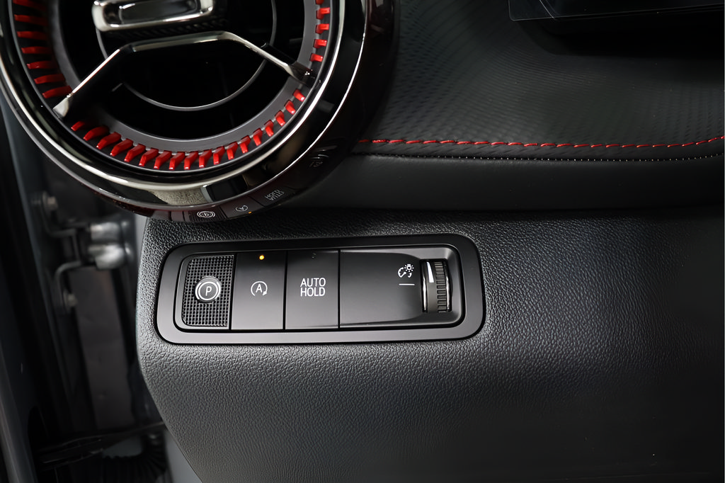 New 2027 Chevrolet Equinox RS w/ Safety and Technology Package FWD image 19