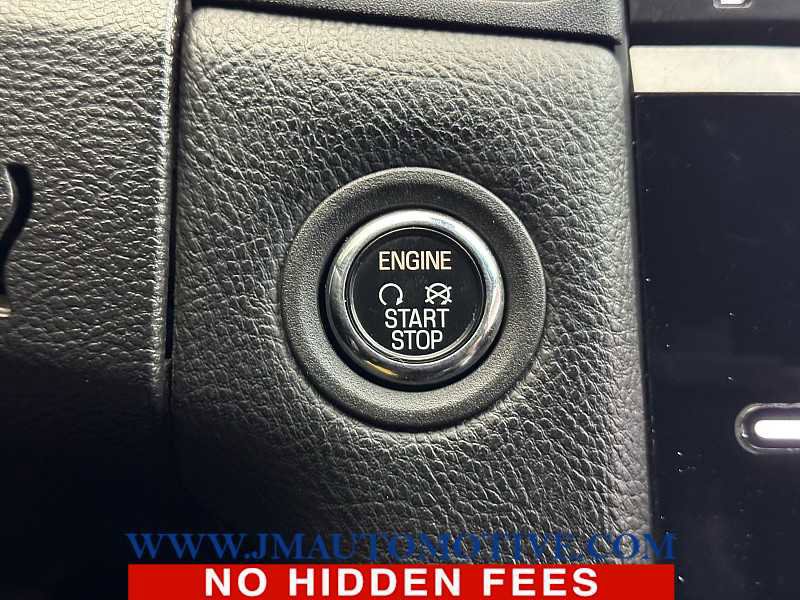 Used 2017 Ford Taurus Limited w/ Driver Assist Package image 43