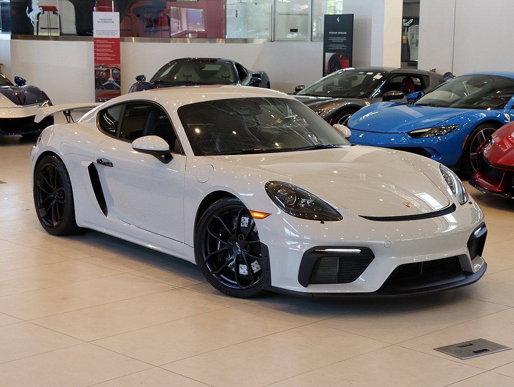 Used 2020 Porsche 718 Cayman GT4 image 7