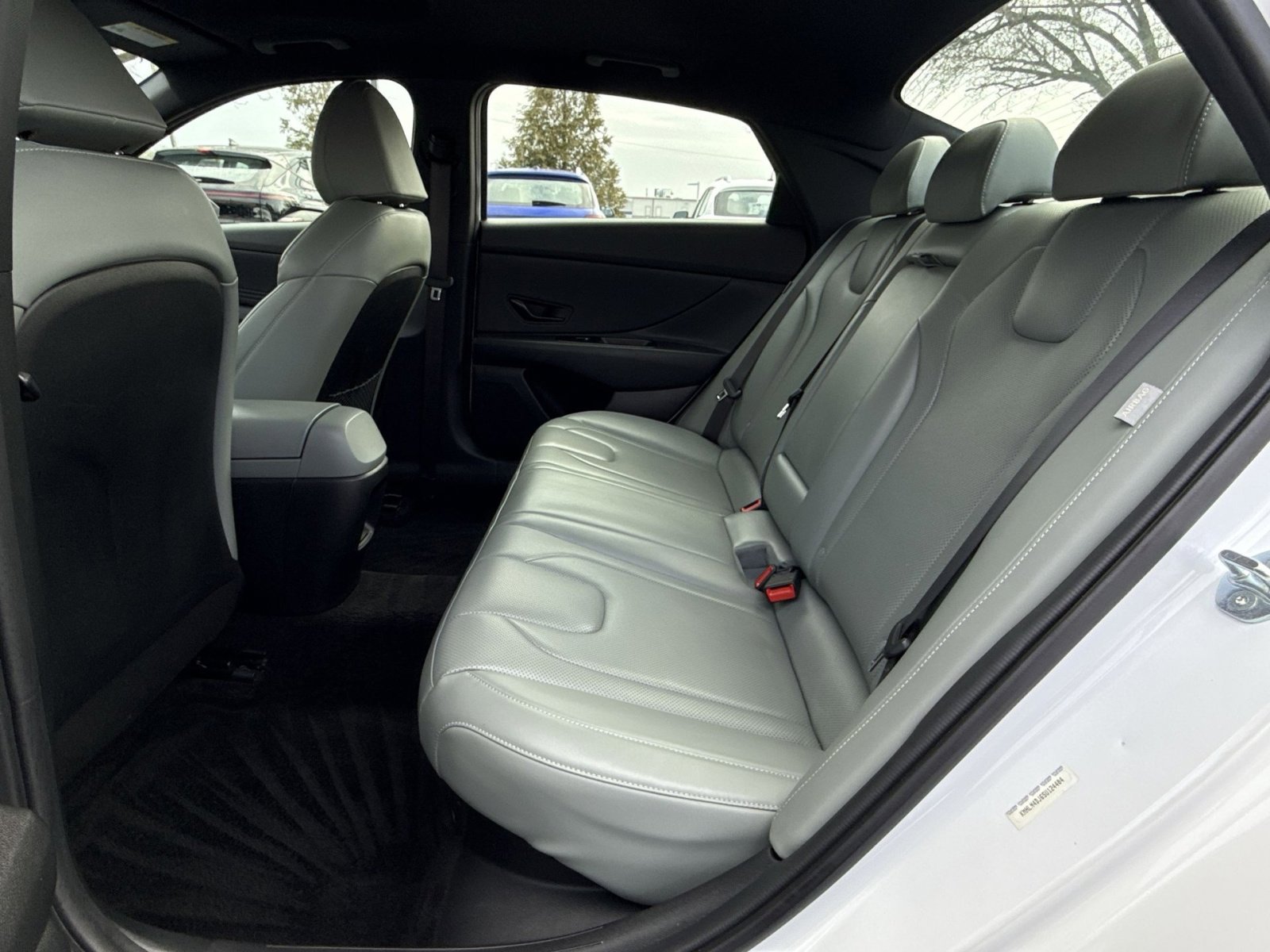 Certified 2025 Hyundai Elantra Limited image 25