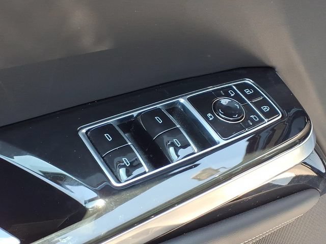 Certified 2026 Cadillac Escalade ESV V w/ LPO, ONYX Package AWD/4WD image 22