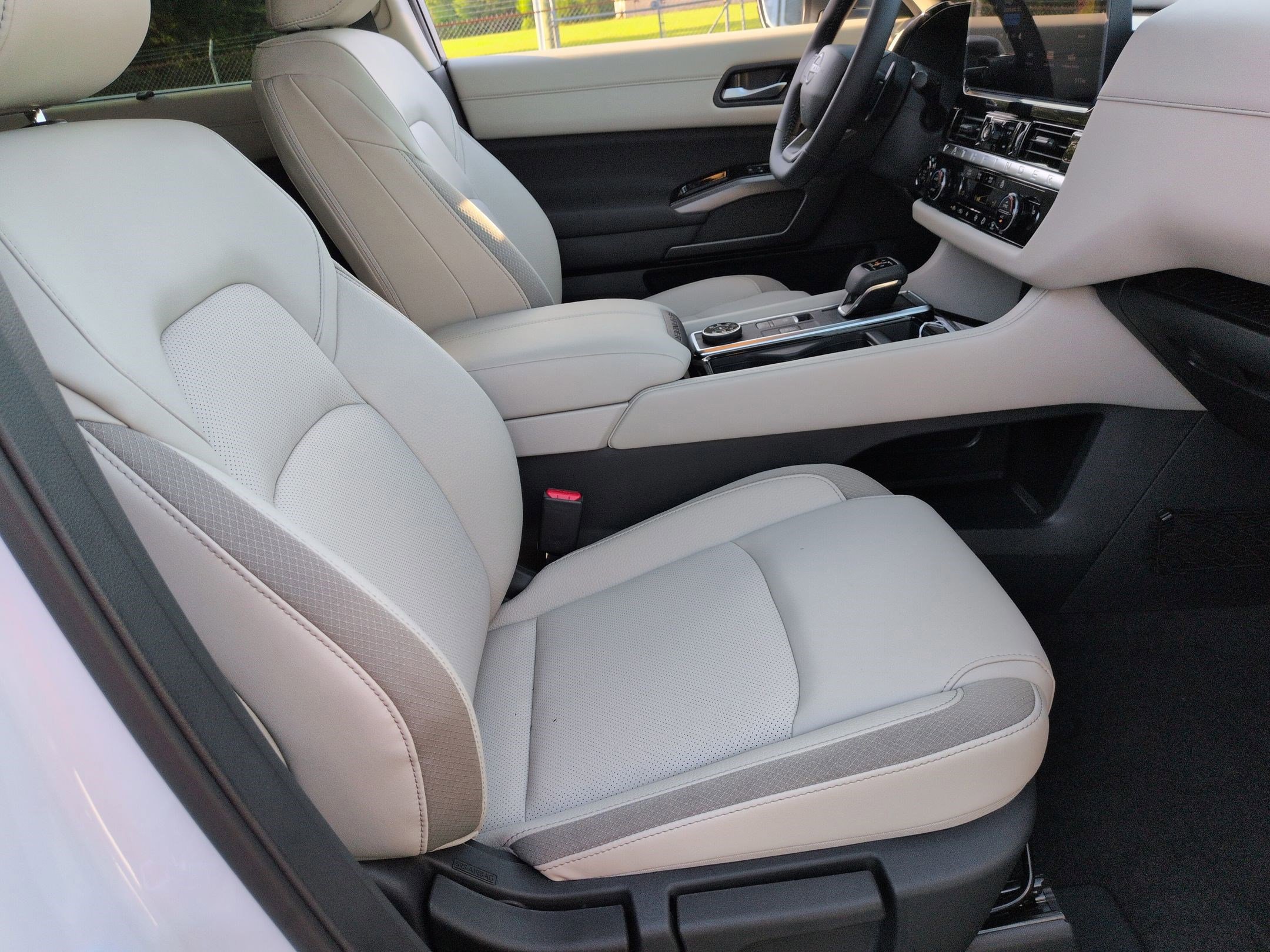 New 2026 Nissan Pathfinder SL AWD/4WD image 35