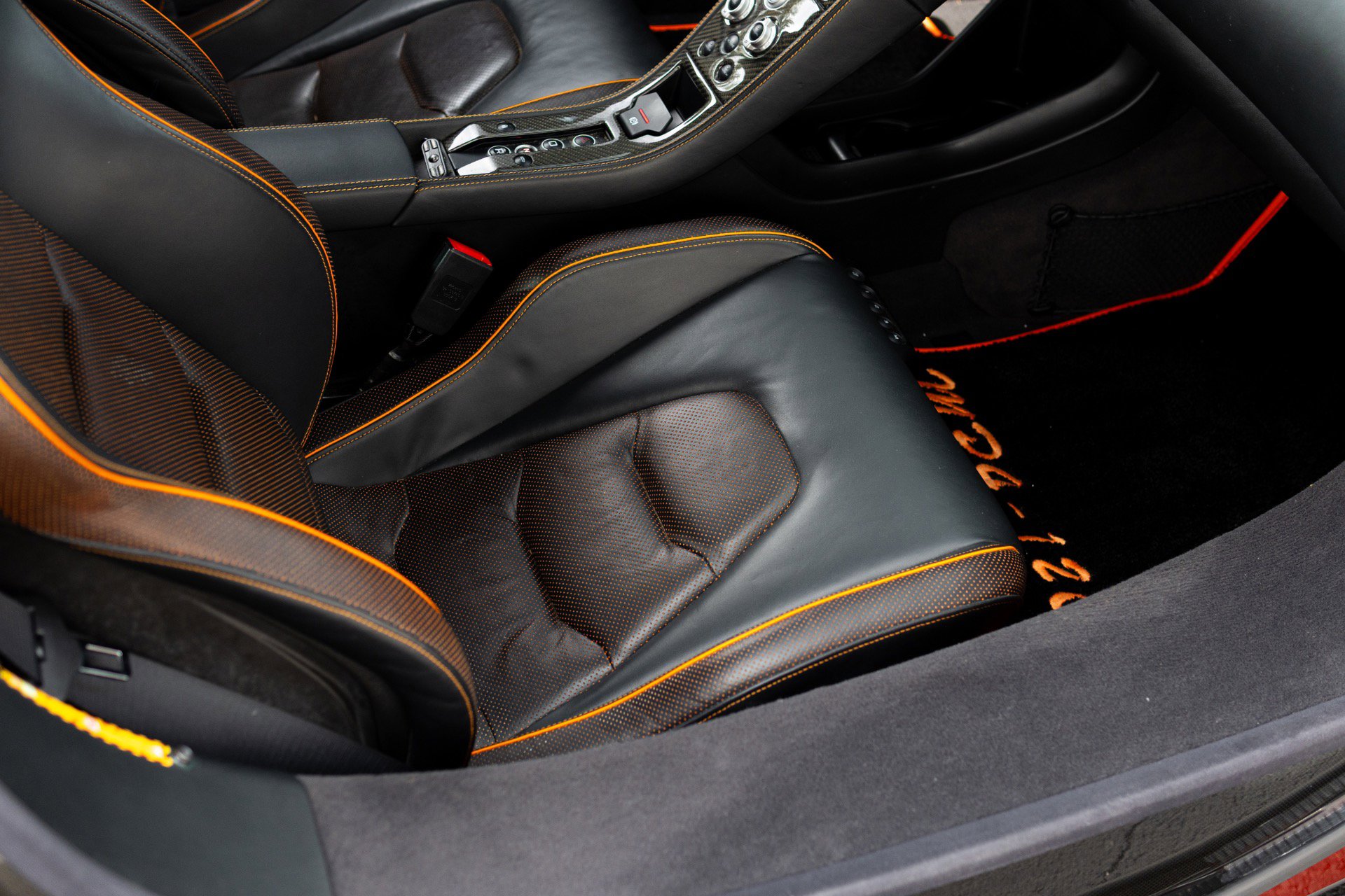 Used 2013 McLaren MP4-12C image 45