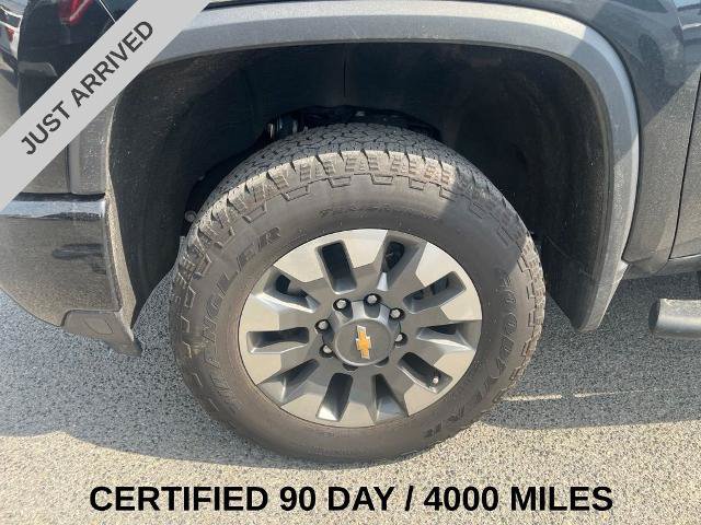 Used 2024 Chevrolet Silverado 2500 Custom w/ Custom Value Package AWD/4WD image 5