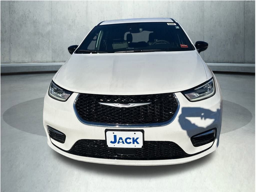 New 2026 Chrysler Pacifica Select image 9