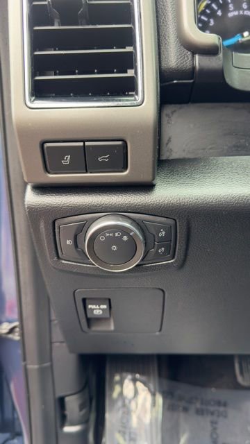 Certified 2020 Ford Expedition XLT w/ Equipment Group 202A image 10