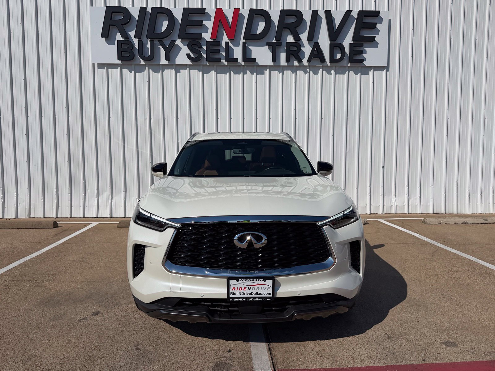 Used 2023 INFINITI QX60 Sensory AWD/4WD image 11