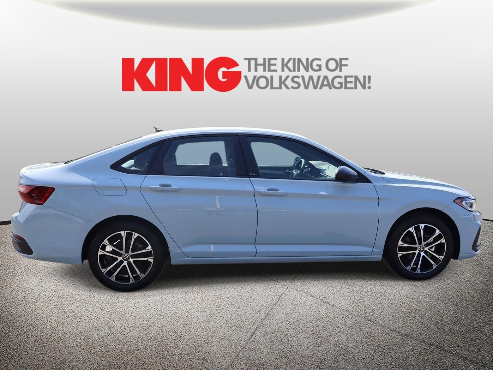 Used 2025 Volkswagen Jetta Sport image 2