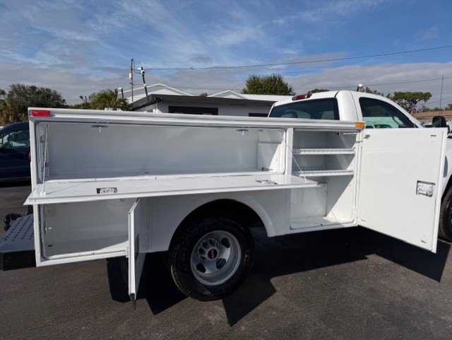 Used 2009 GMC Sierra 3500 W/T image 13