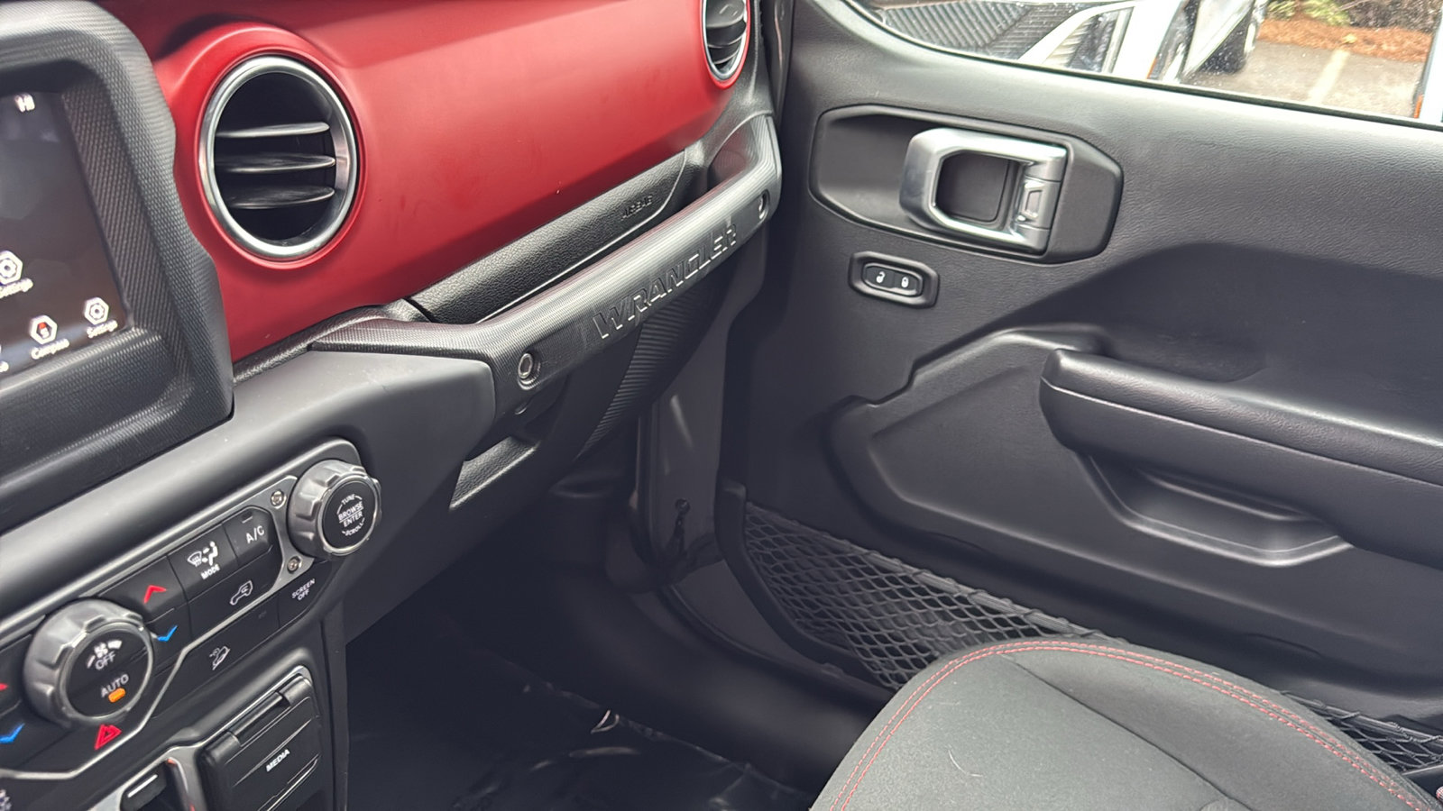 Used 2019 Jeep Wrangler Unlimited Rubicon w/ LED Lighting Group image 25