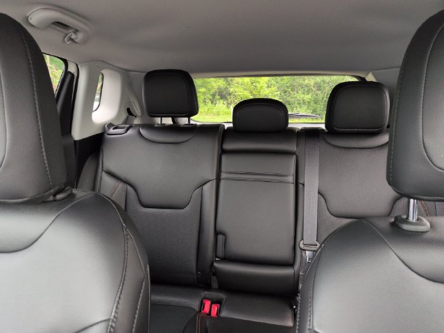 Used 2018 Jeep Compass Limited AWD/4WD image 48