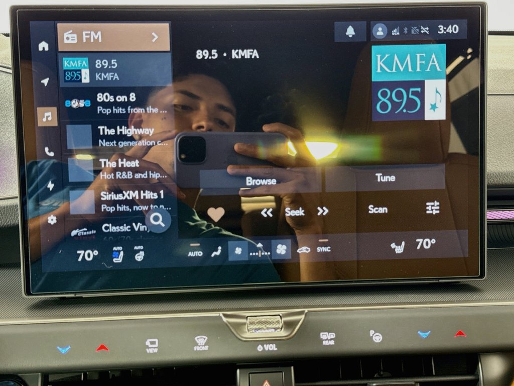 New 2026 Lexus ES 350e w/ Cold Area Package FWD image 11