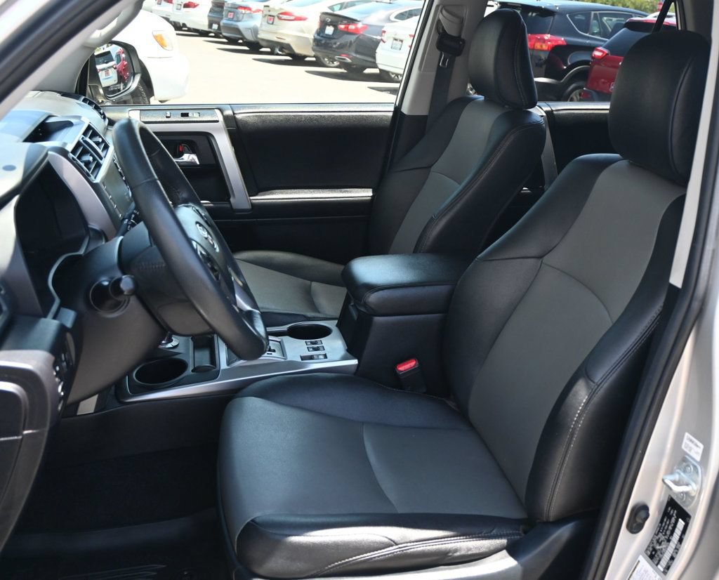 Used 2021 Toyota 4Runner SR5 Premium w/ Moonroof Package AWD/4WD image 16