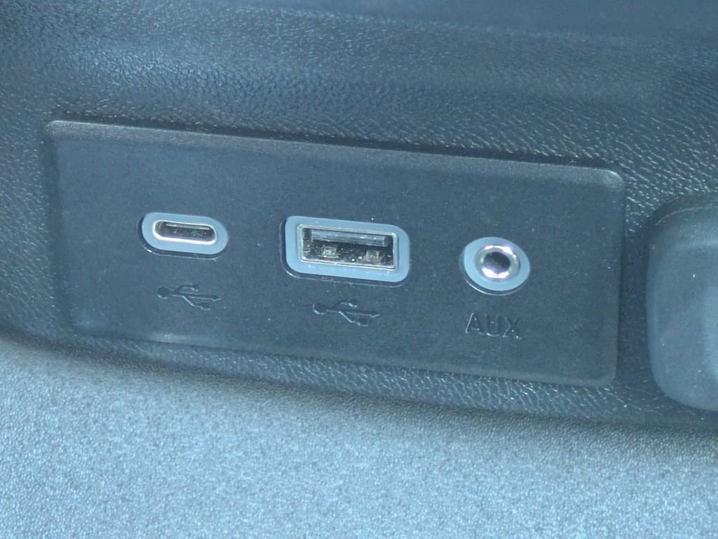Used 2024 Chevrolet Malibu LT FWD image 21