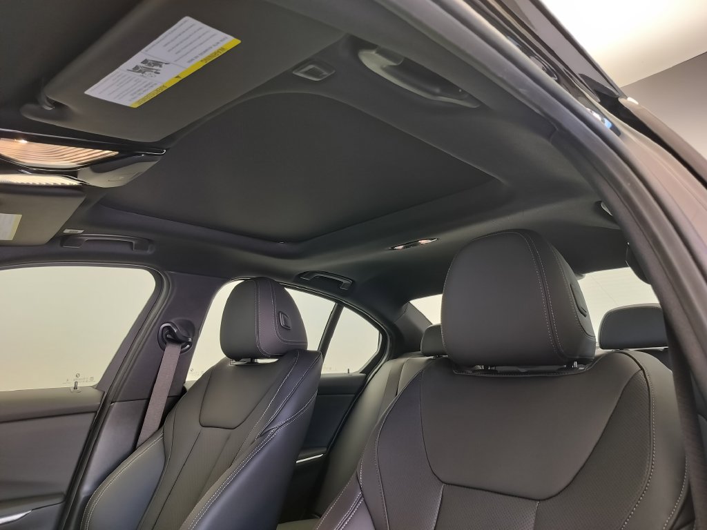 New 2026 BMW 330i Sedan w/ Convenience Package RWD image 10