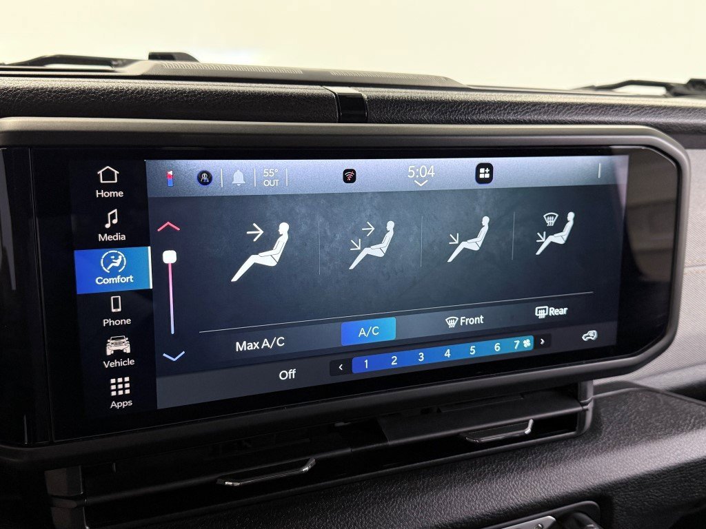 Certified 2024 Jeep Wrangler Willys image 29