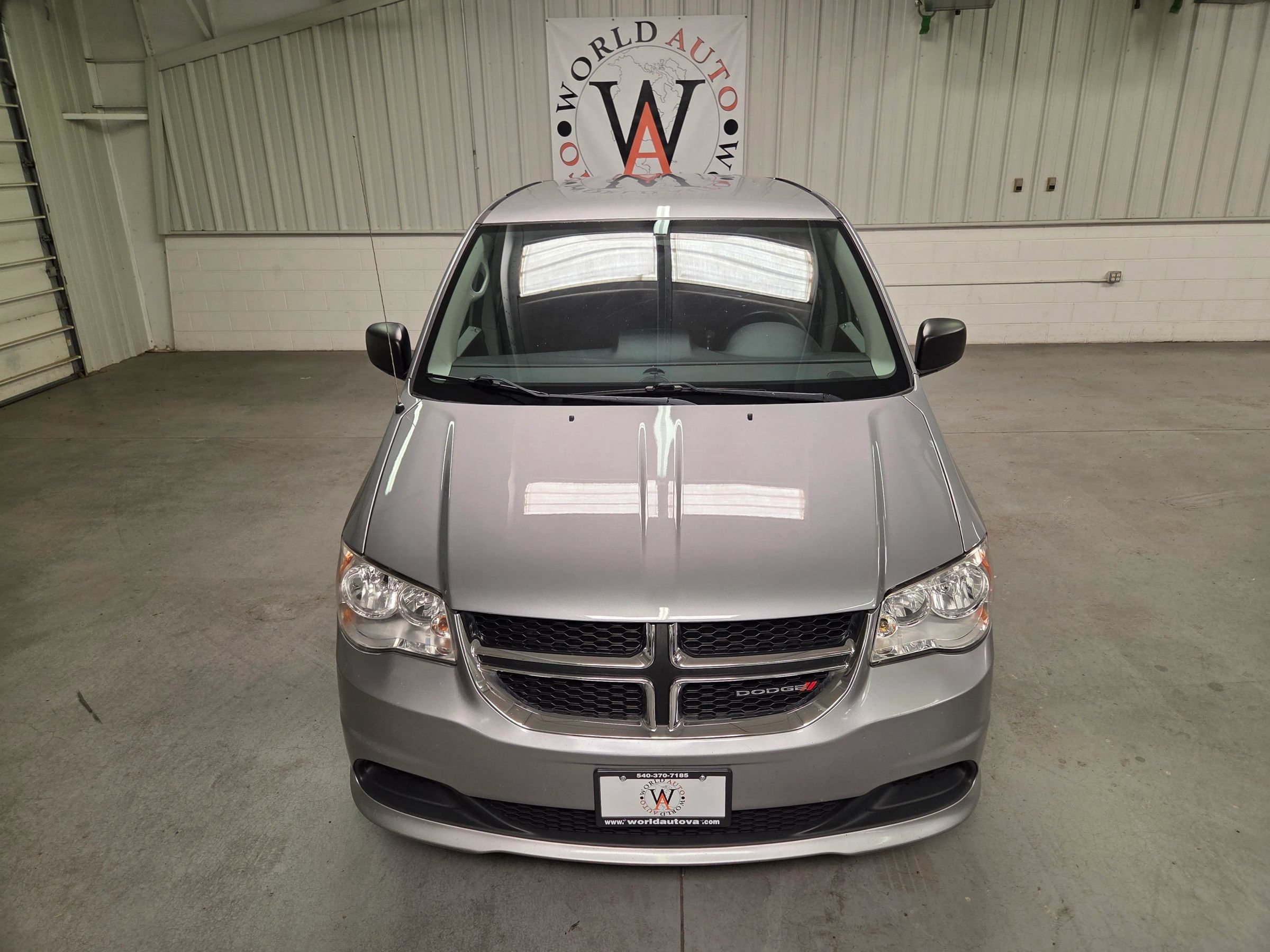 Used 2013 Dodge Grand Caravan SE FWD image 12