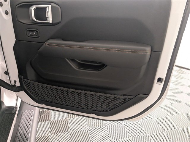 Used 2022 Jeep Gladiator Mojave w/ Trailer Tow Package image 33