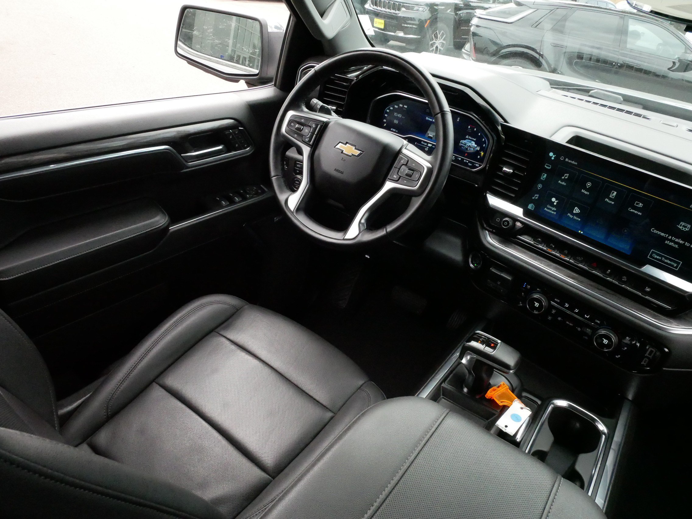 Used 2024 Chevrolet Silverado 1500 LTZ AWD/4WD image 9