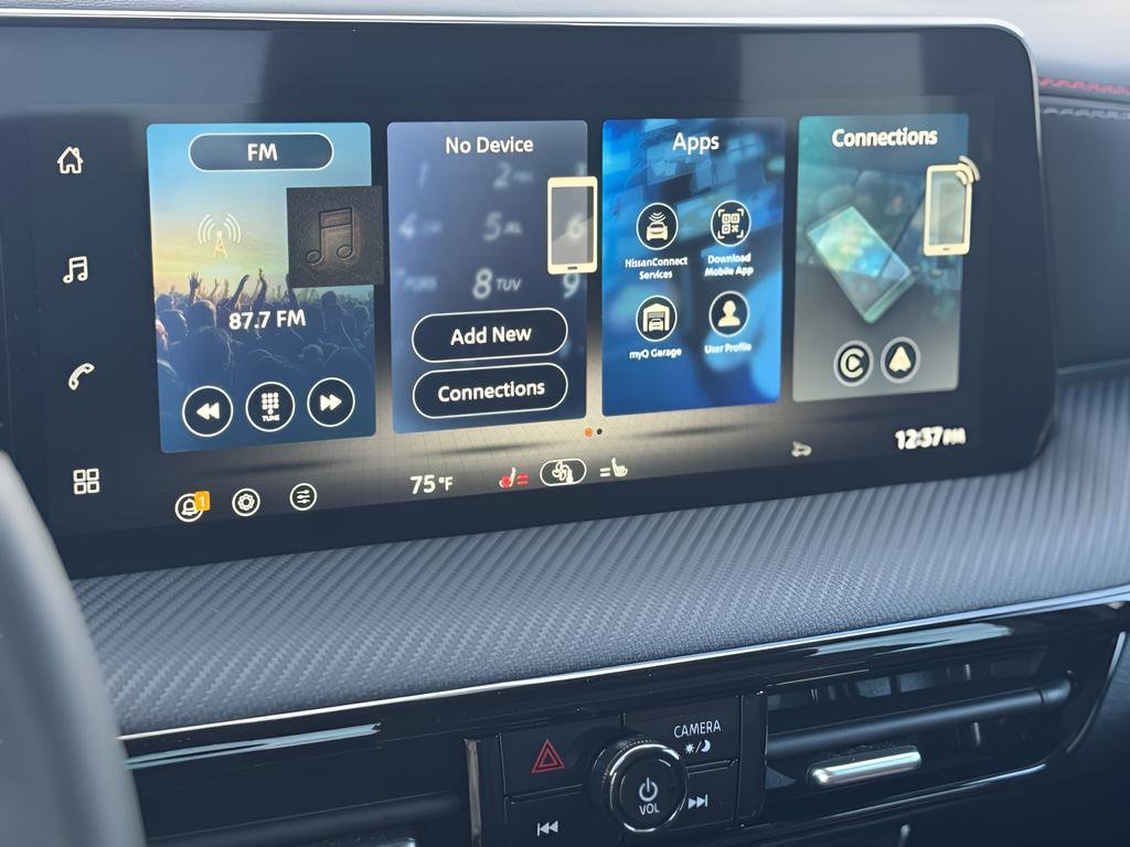 New 2026 Nissan Kicks SR w/ Cold Weather Package FWD image 25