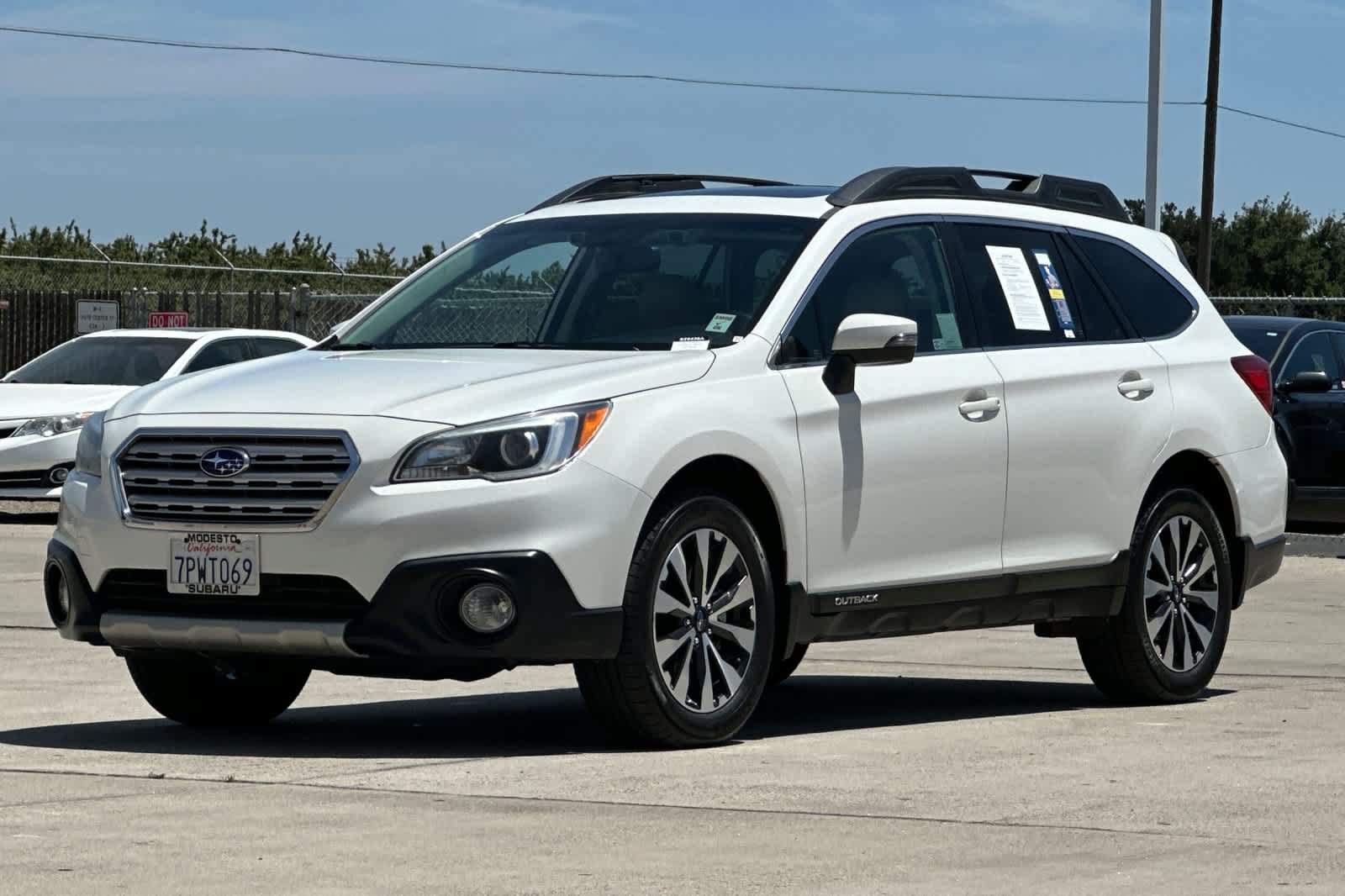 Used 2016 Subaru Outback 3.6R Limited AWD/4WD image 7