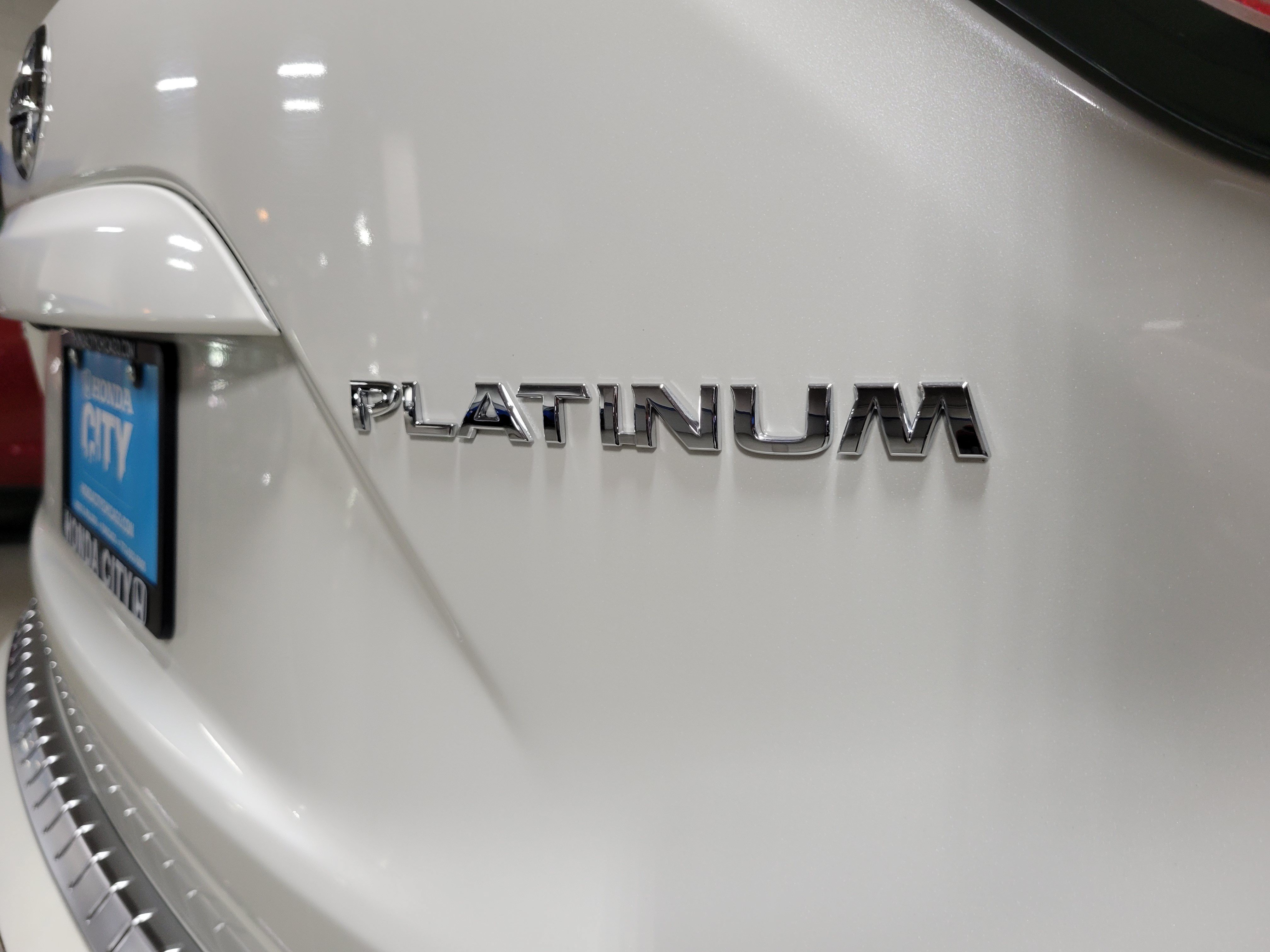 Used 2015 Nissan Murano Platinum w/ Platinum Technology Package FWD image 6