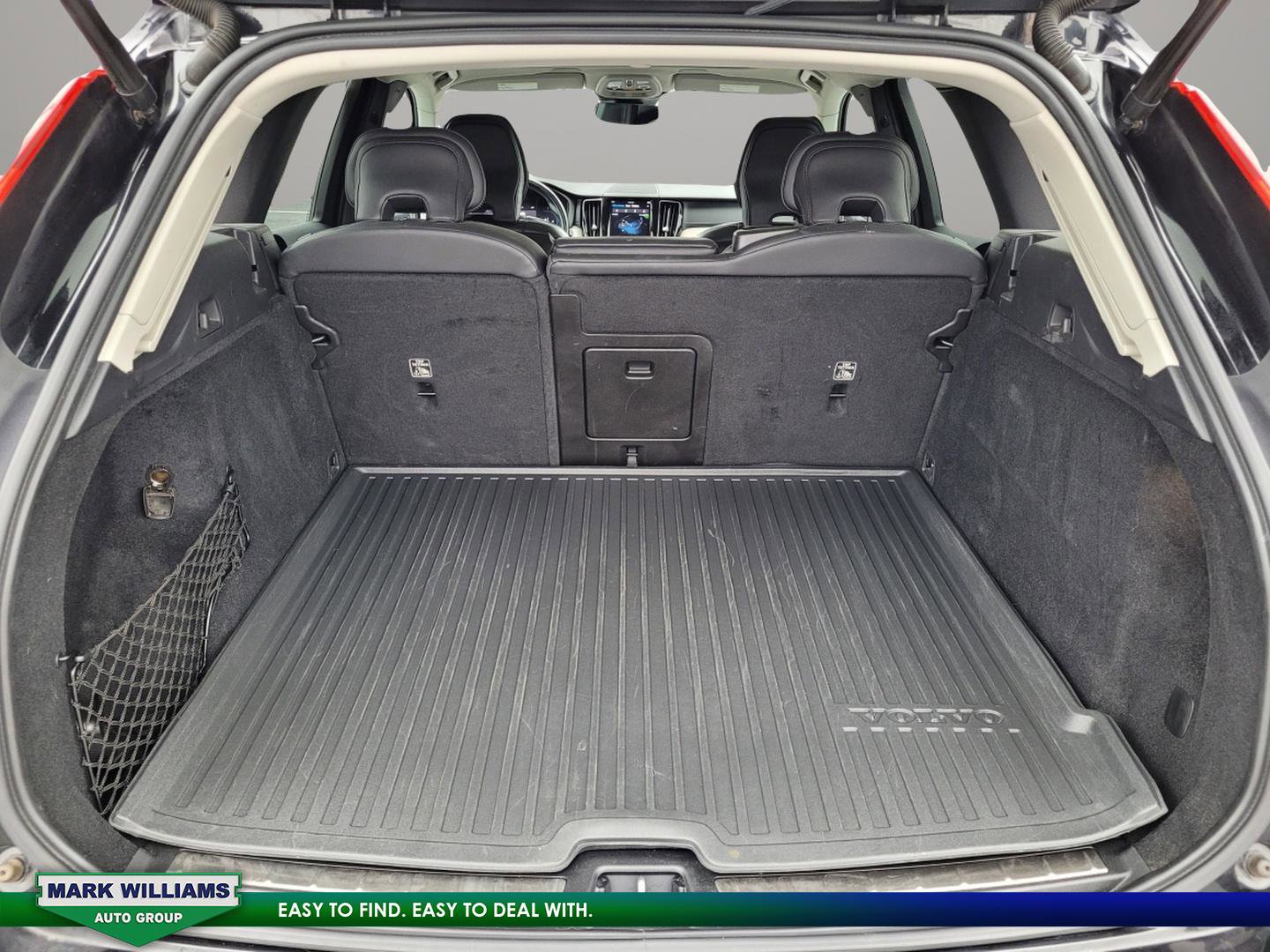 Used 2022 Volvo XC60 B5 Inscription w/ Advanced Package image 32