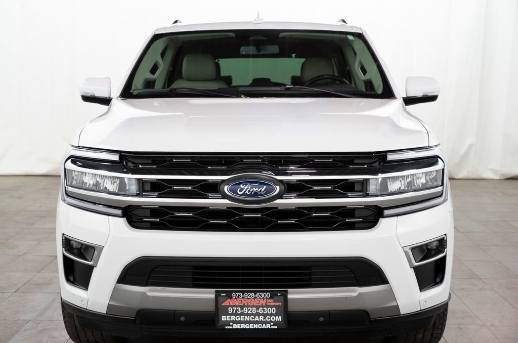 Used 2024 Ford Expedition Max Limited AWD/4WD image 2