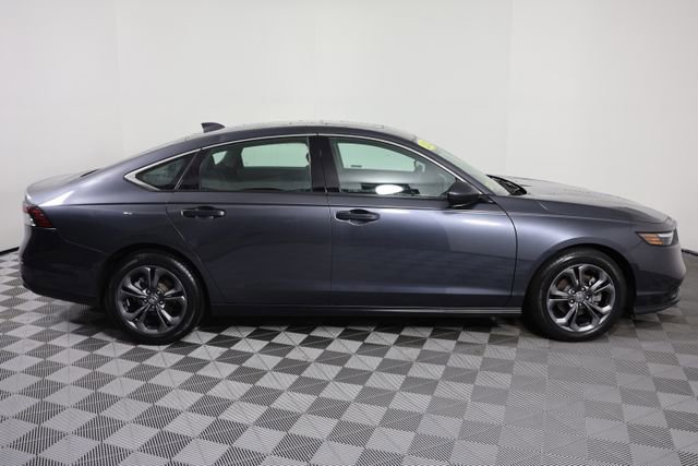 Used 2023 Honda Accord EX image 9