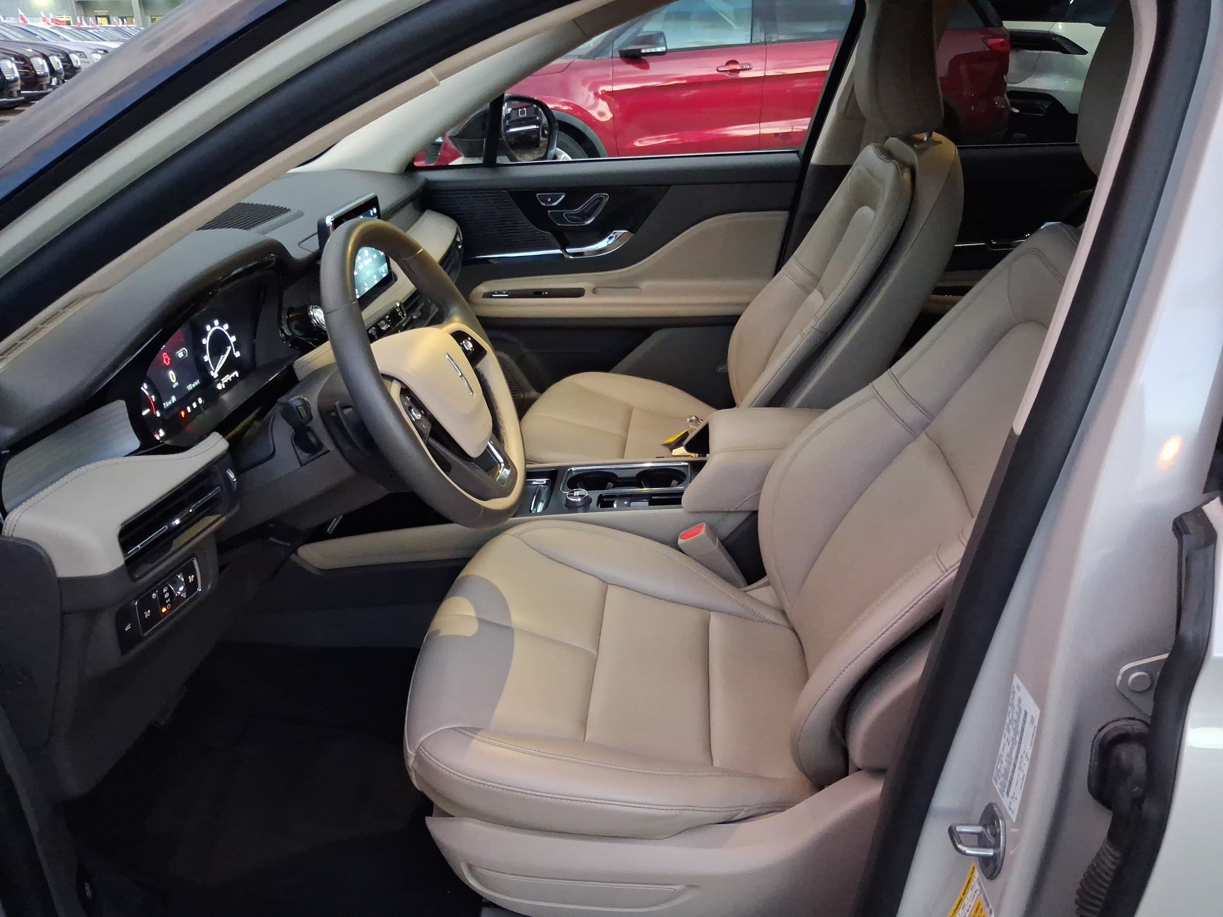 Used 2022 Lincoln Corsair FWD image 12