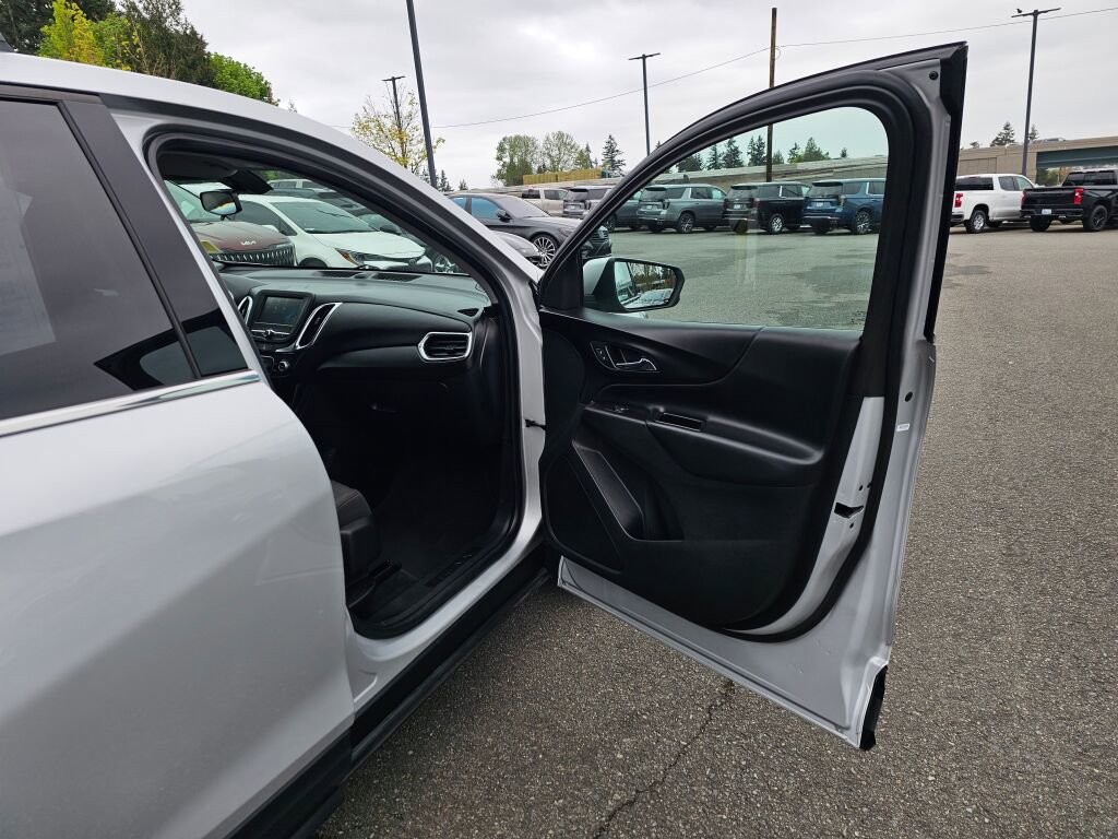 Used 2018 Chevrolet Equinox LT AWD/4WD image 26