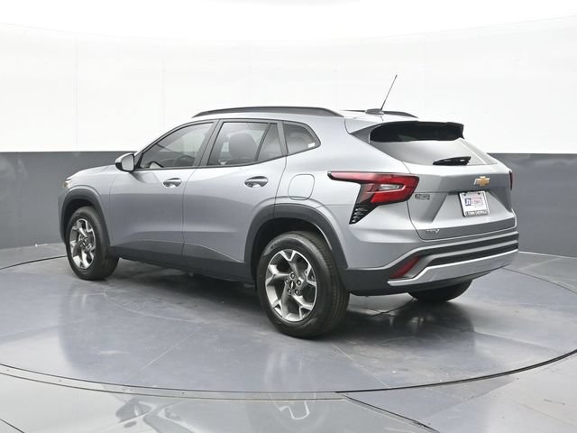 New 2026 Chevrolet Trax LT w/ Sunroof Package FWD image 7