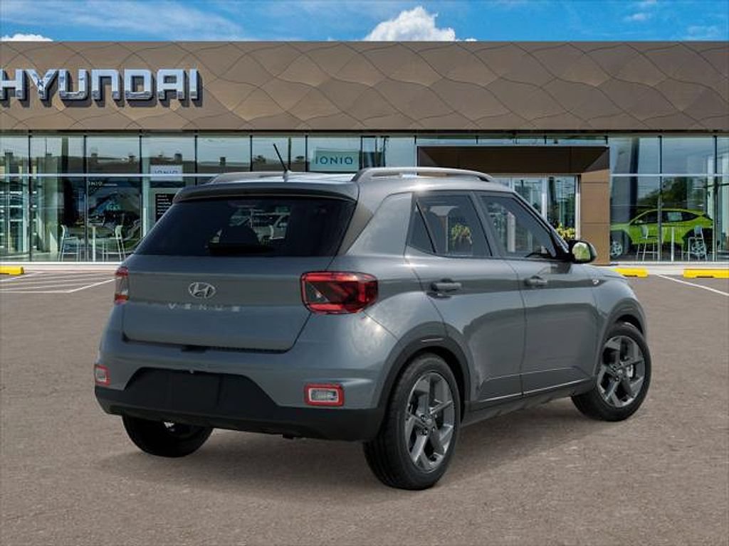 New 2026 Hyundai Venue SEL FWD image 4