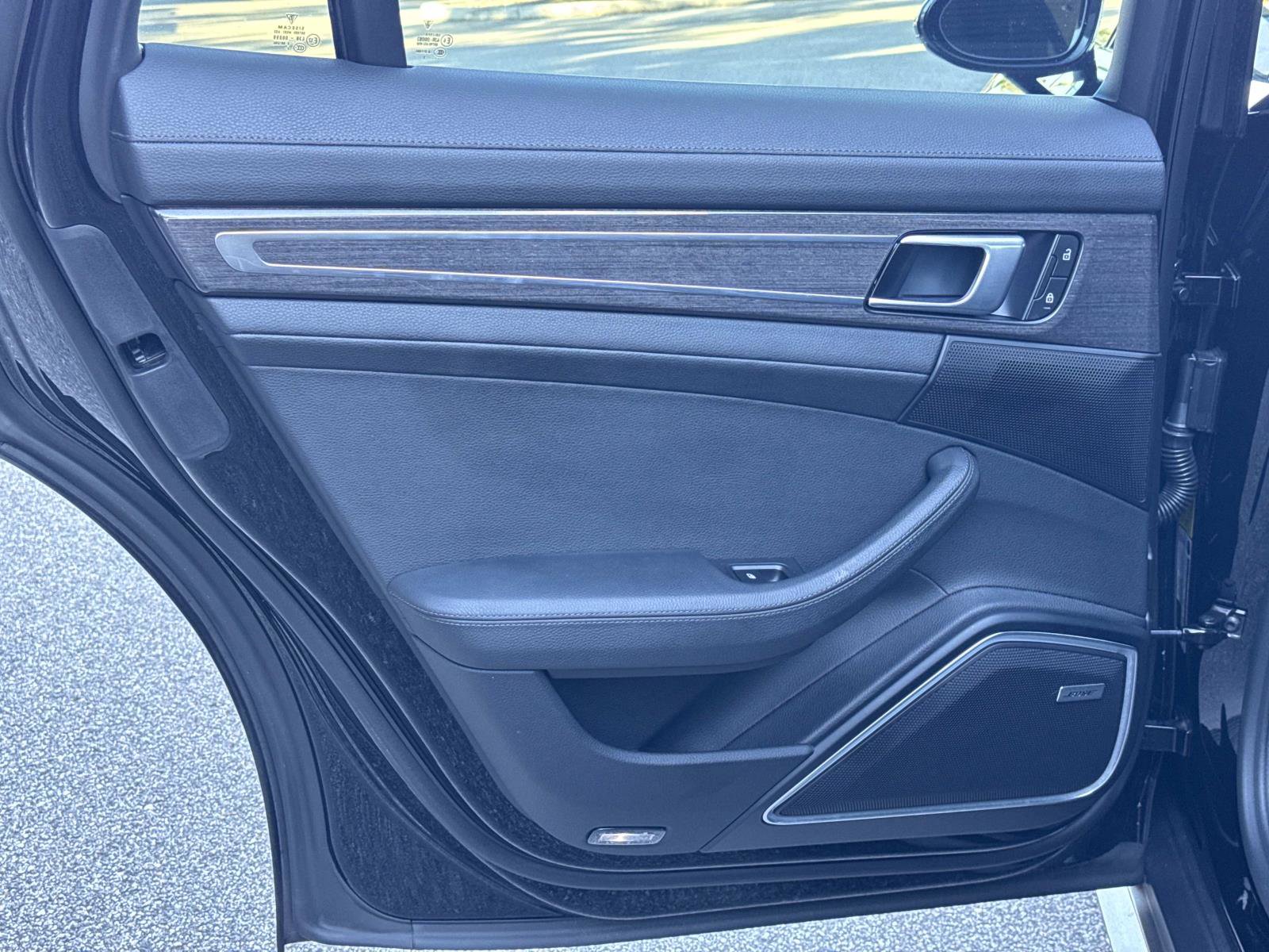 Certified 2023 Porsche Panamera Platinum Edition image 13