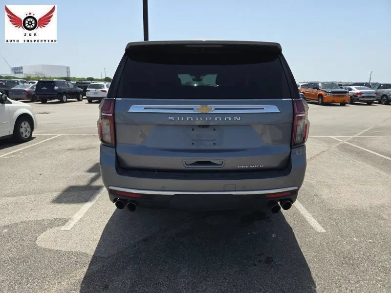 Used 2021 Chevrolet Suburban Premier w/ Premium Package AWD/4WD image 5