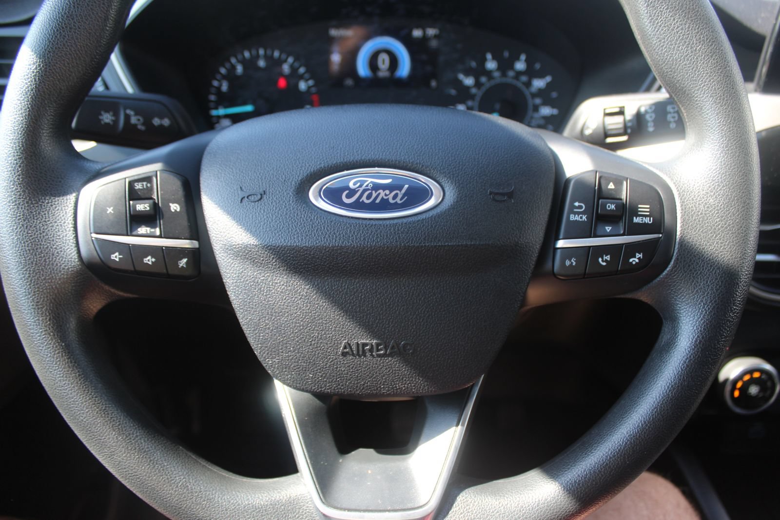 Used 2022 Ford Escape SE FWD image 26
