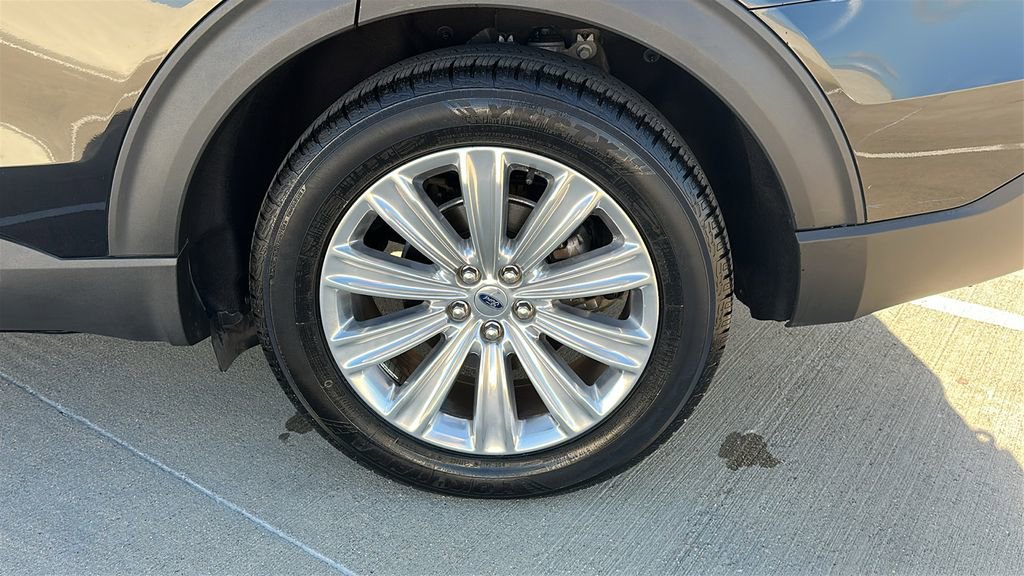 Used 2020 Ford Explorer Limited w/ Class III Trailer Tow Package image 18