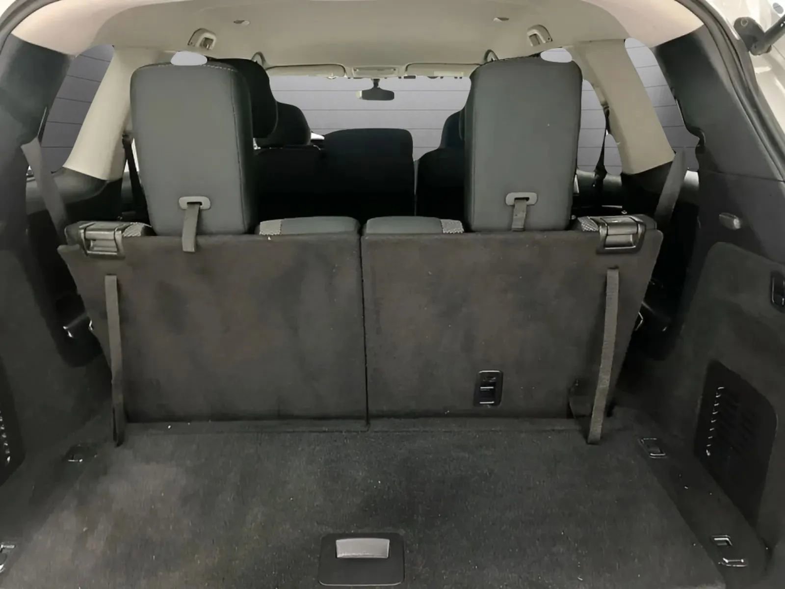 Used 2020 Nissan Pathfinder SV FWD image 10