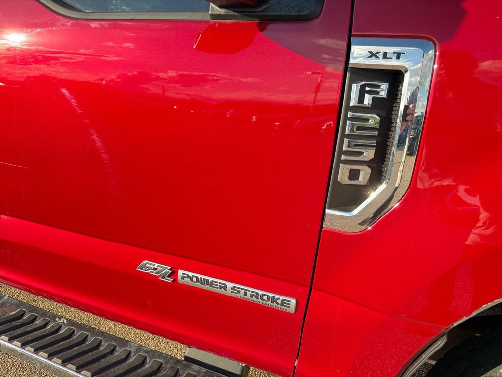 Used 2020 Ford F250 XLT w/ XLT Premium Package AWD/4WD image 34