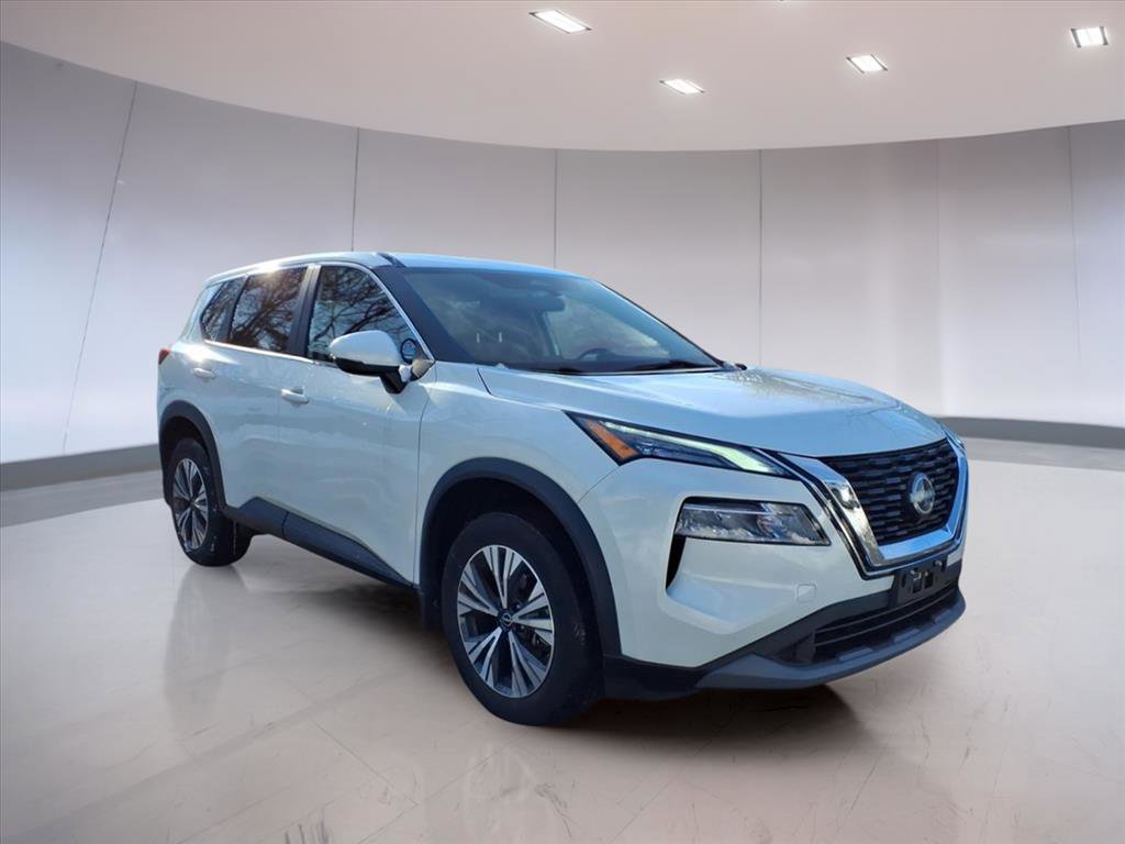 Used 2022 Nissan Rogue SV image 1
