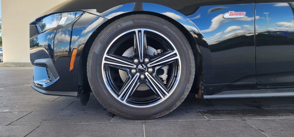 Used 2024 Ford Mustang Coupe image 11