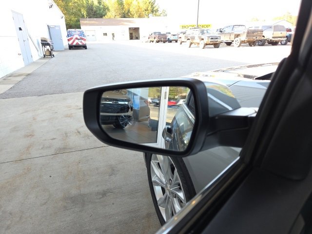 Used 2024 Chevrolet Malibu LT image 34