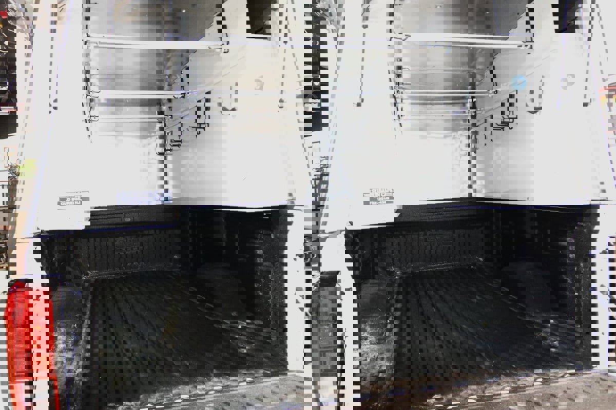 Used 2025 GMC Sierra 2500 SLE w/ SLE Convenience Package image 66