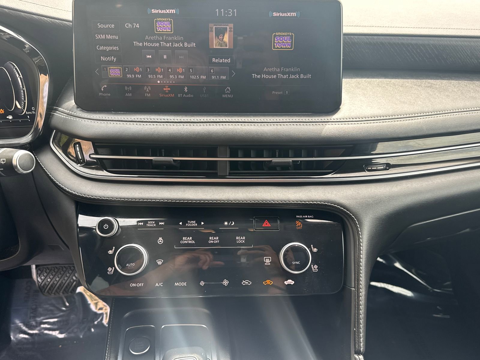 Used 2022 INFINITI QX60 Sensory AWD/4WD image 29