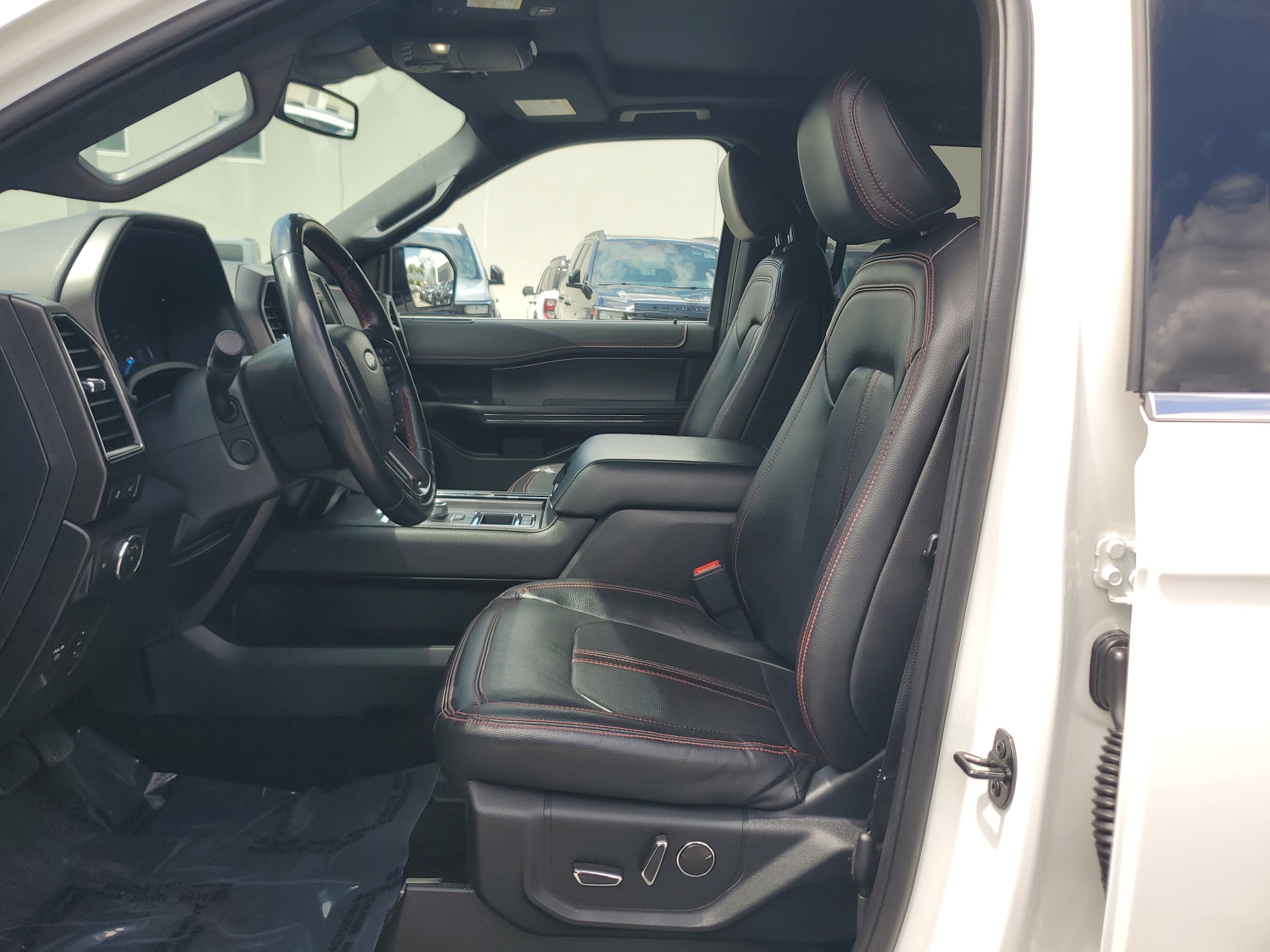 Used 2021 Ford Expedition Limited RWD image 12